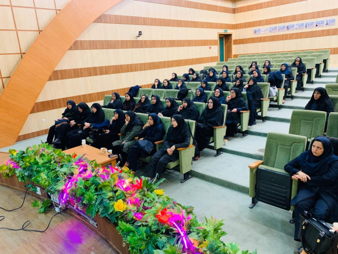 برگزاری سی ویکمین دوره آموزشی غربالگری وتشخیص زودهنگام سرطان پستان،۲۷ بهمن ماه