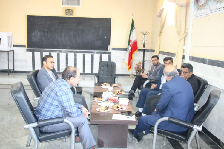 نشست هم اندیشی سرپرست معاونت بهداشتی با مدیر شبکه بهداشت شهرستان خنداب