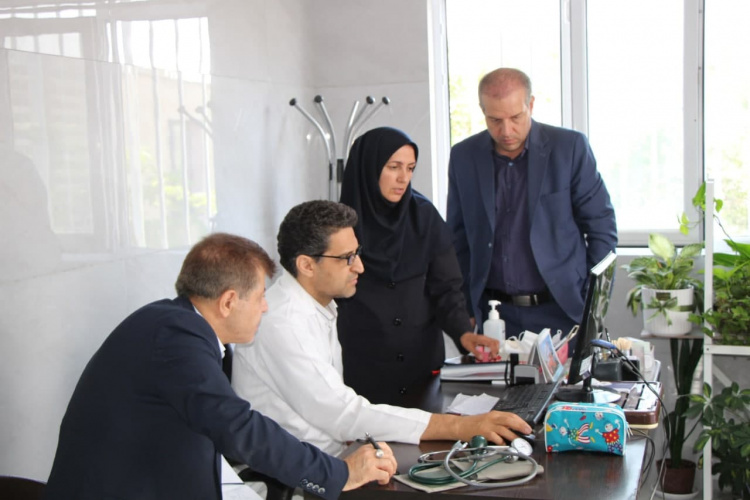 بررسی روند نسخه‌نویسی و نوبت‌دهی الکترونیک در مرکز خدمات جامع سلامت شماره یک/ افق‌های جدید در مدیریت مراجعات درمانی